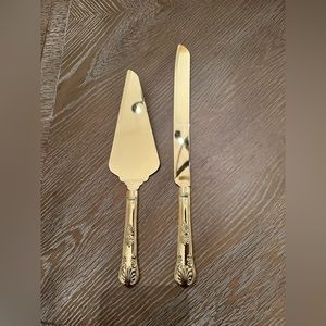 Gold cake server set. Wedding.